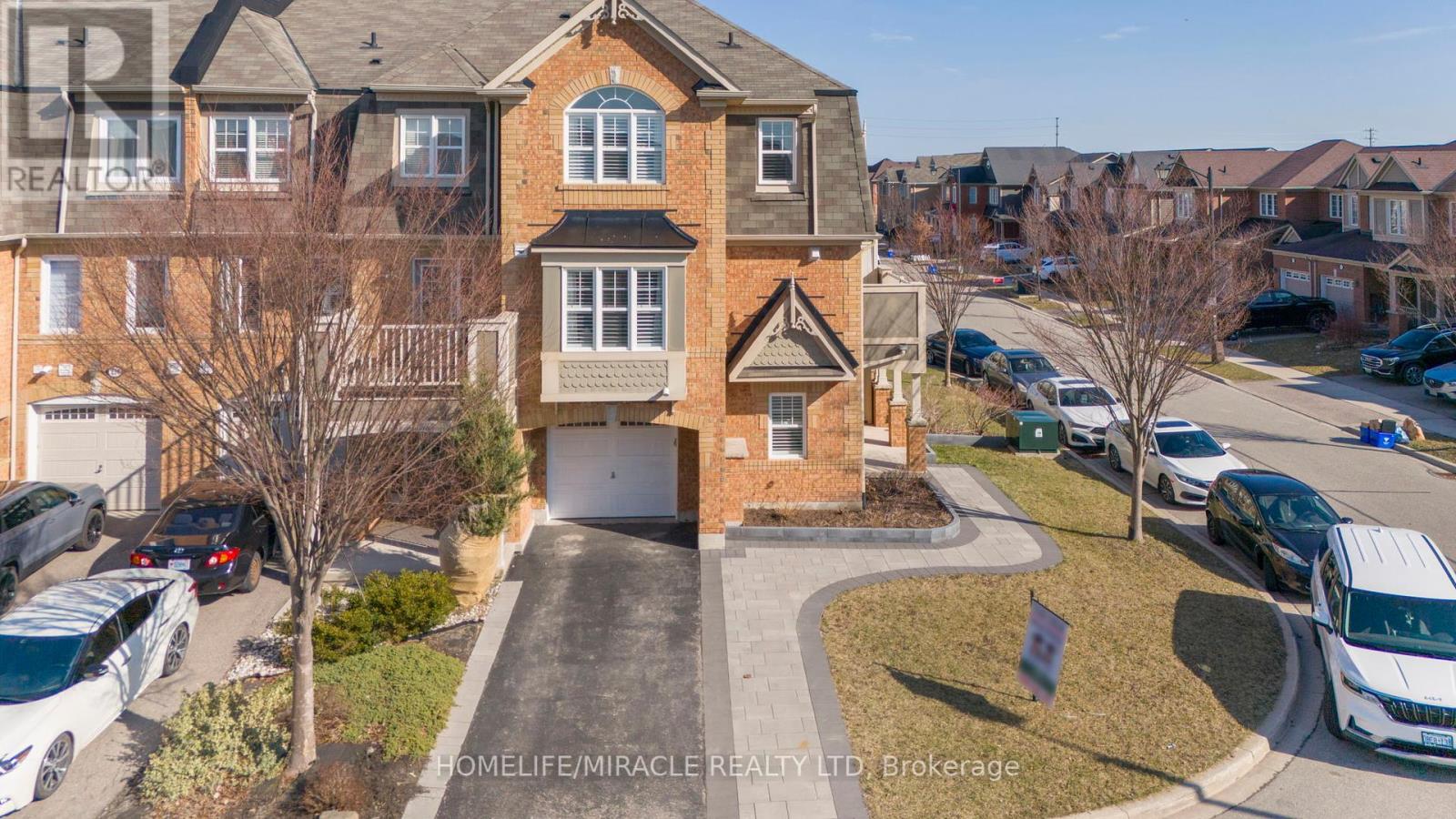 Property at 254 MORTIMER CRESCENT image 3