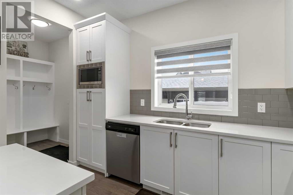 390 Magnolia Square Se, Calgary, Alberta  T3M 2W4 - Photo 11 - A2200804