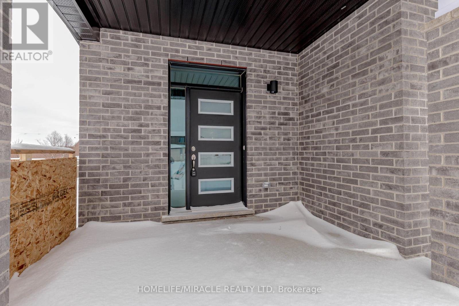 Property at 40 MOON CRESCENT image 3