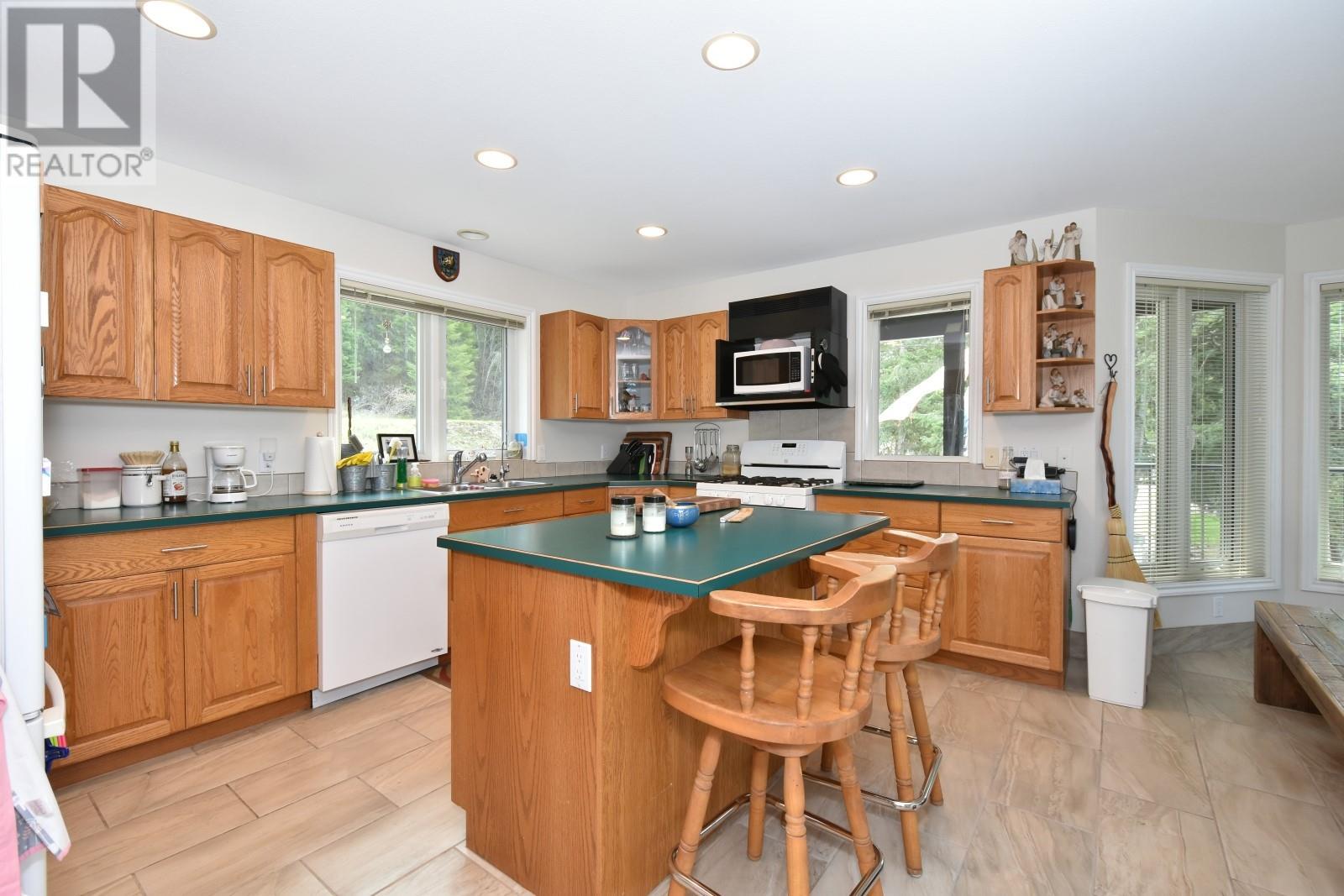 Property at 1377 Vella Road image 5