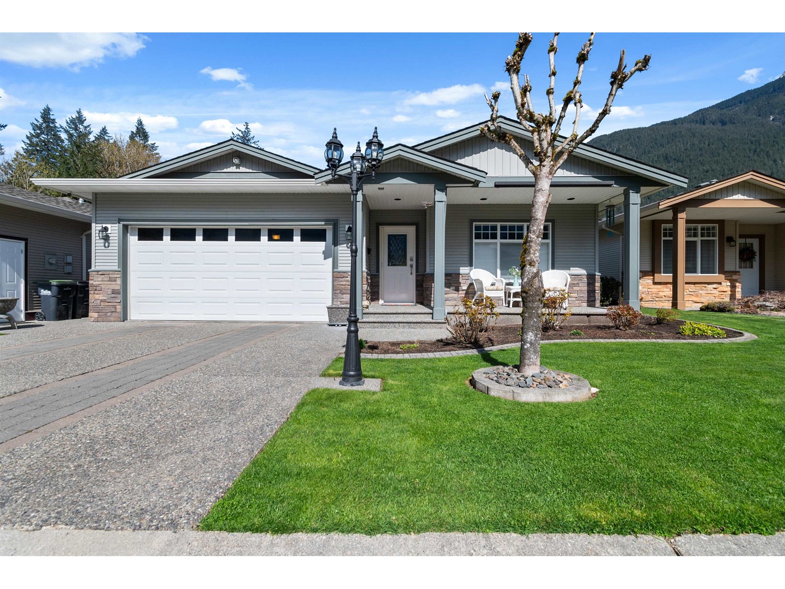 Property at 9 21293 LAKEVIEW CRESCENT image 3