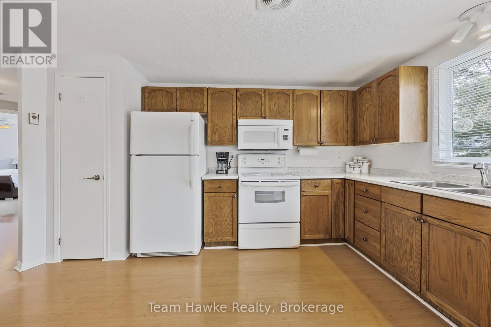 707 Algonquin Drive, Midland, Ontario  L4R 4X6 - Photo 12 - S12081704