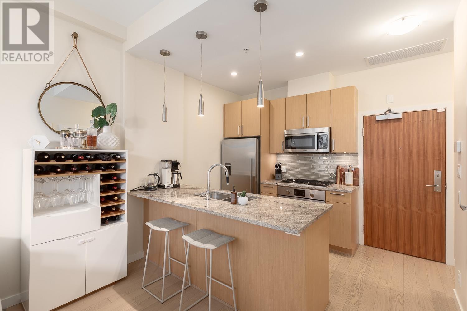 50 W 1st Avenue, Vancouver, British Columbia  V5Y 0K4 - Photo 2 - R2989850