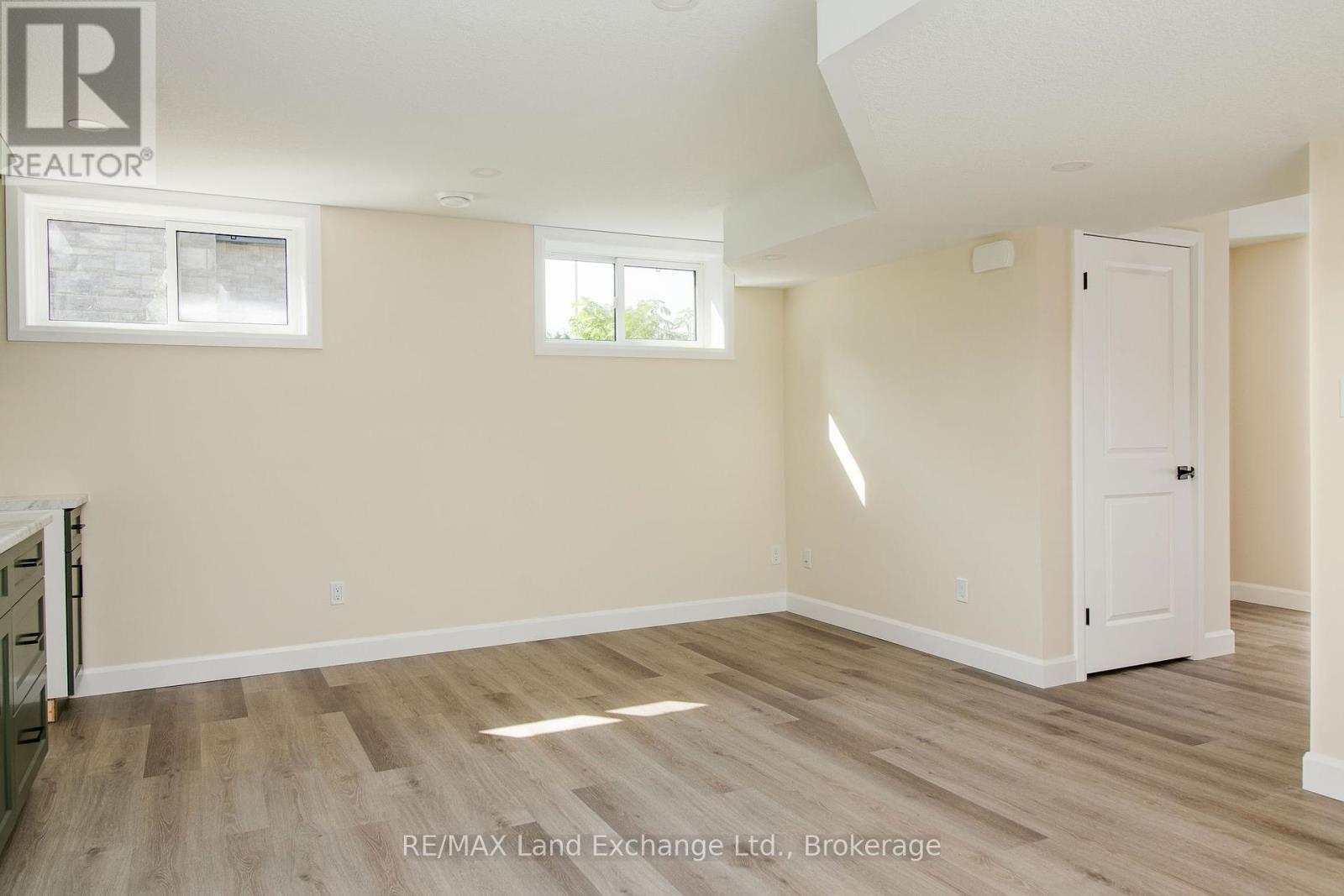 2 - 278 Mary Rose Avenue, Saugeen Shores, Ontario  N0H 2C3 - Photo 5 - X12081690