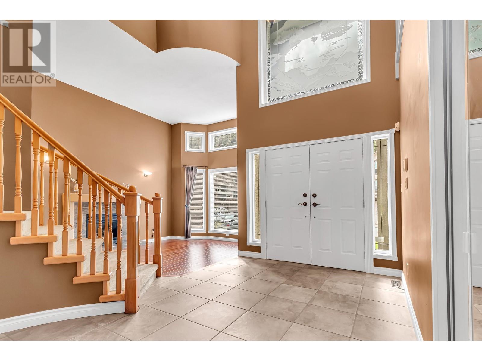 1733 Sugarpine Court, Coquitlam, British Columbia  V3E 3E4 - Photo 10 - R2989859