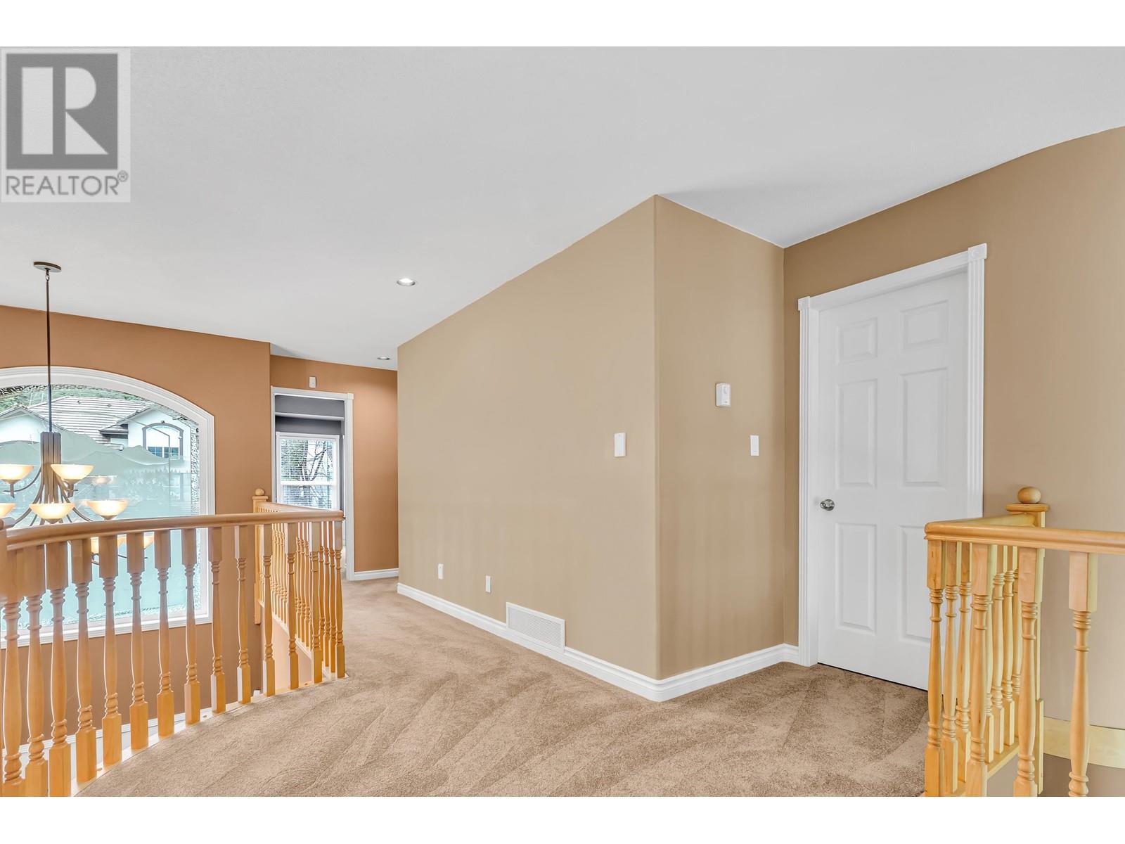 1733 Sugarpine Court, Coquitlam, British Columbia  V3E 3E4 - Photo 11 - R2989859