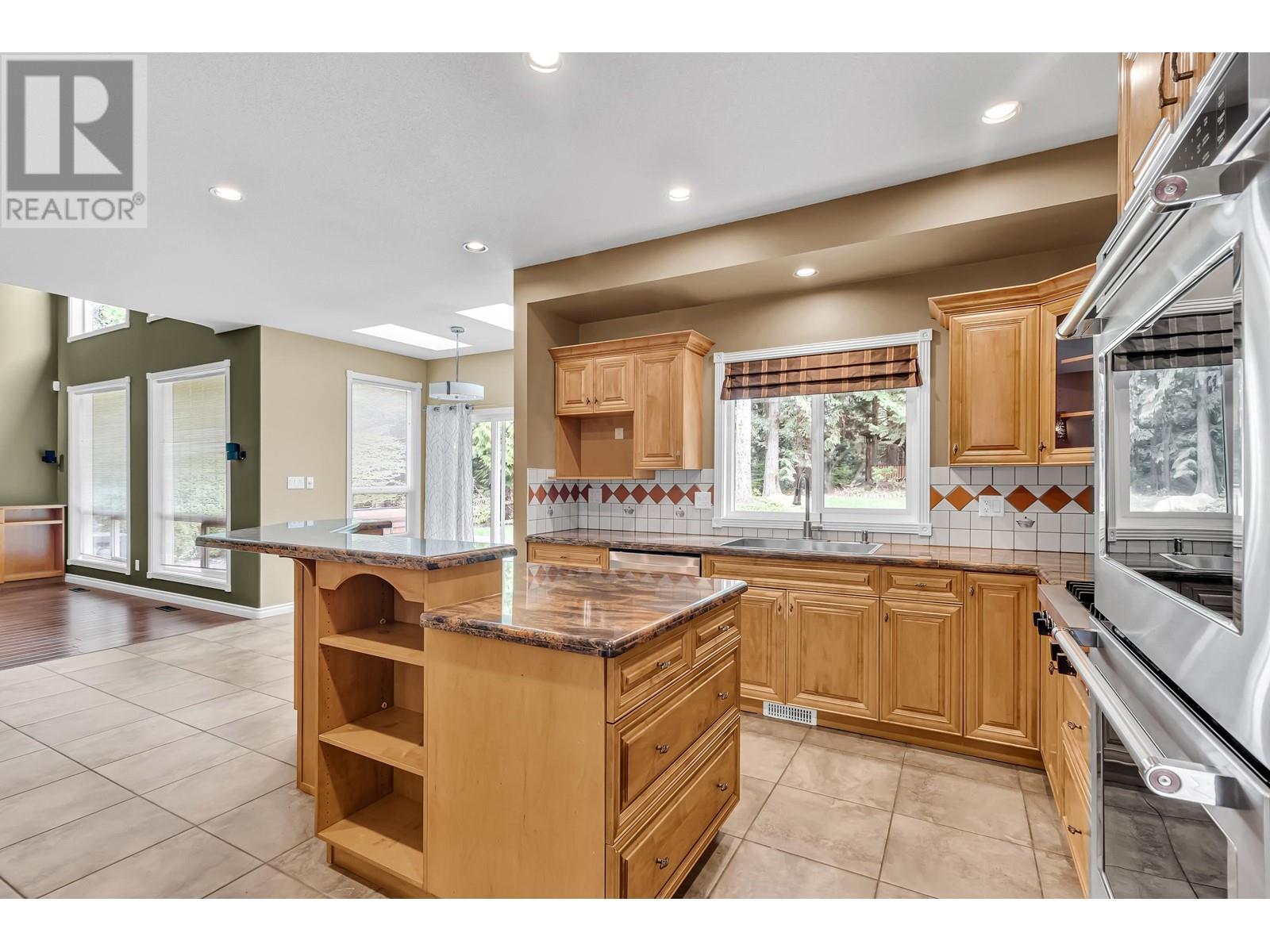 Property at 1733 SUGARPINE COURT image 2