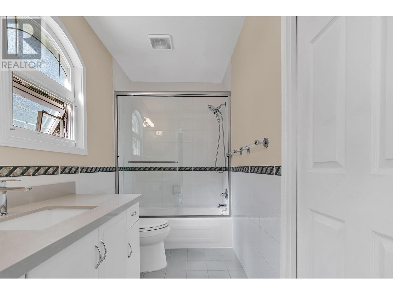1733 Sugarpine Court, Coquitlam, British Columbia  V3E 3E4 - Photo 21 - R2989859