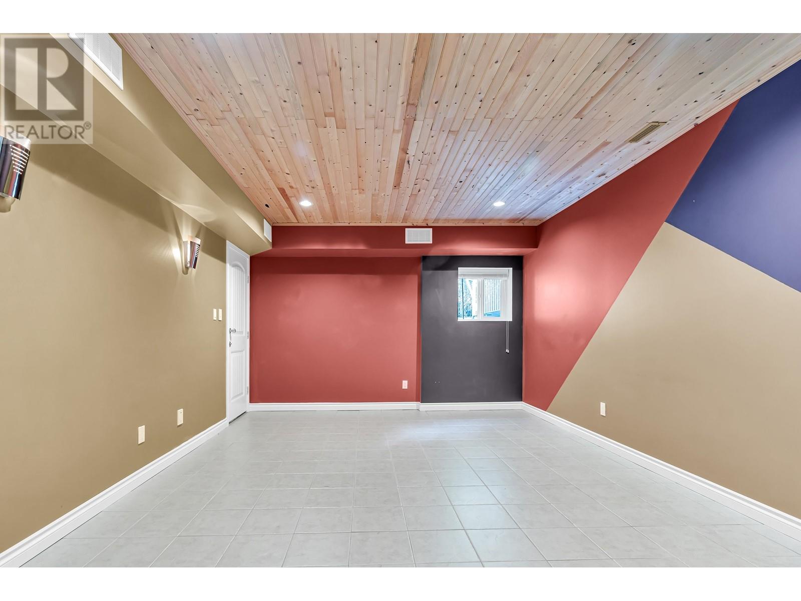 1733 Sugarpine Court, Coquitlam, British Columbia  V3E 3E4 - Photo 27 - R2989859