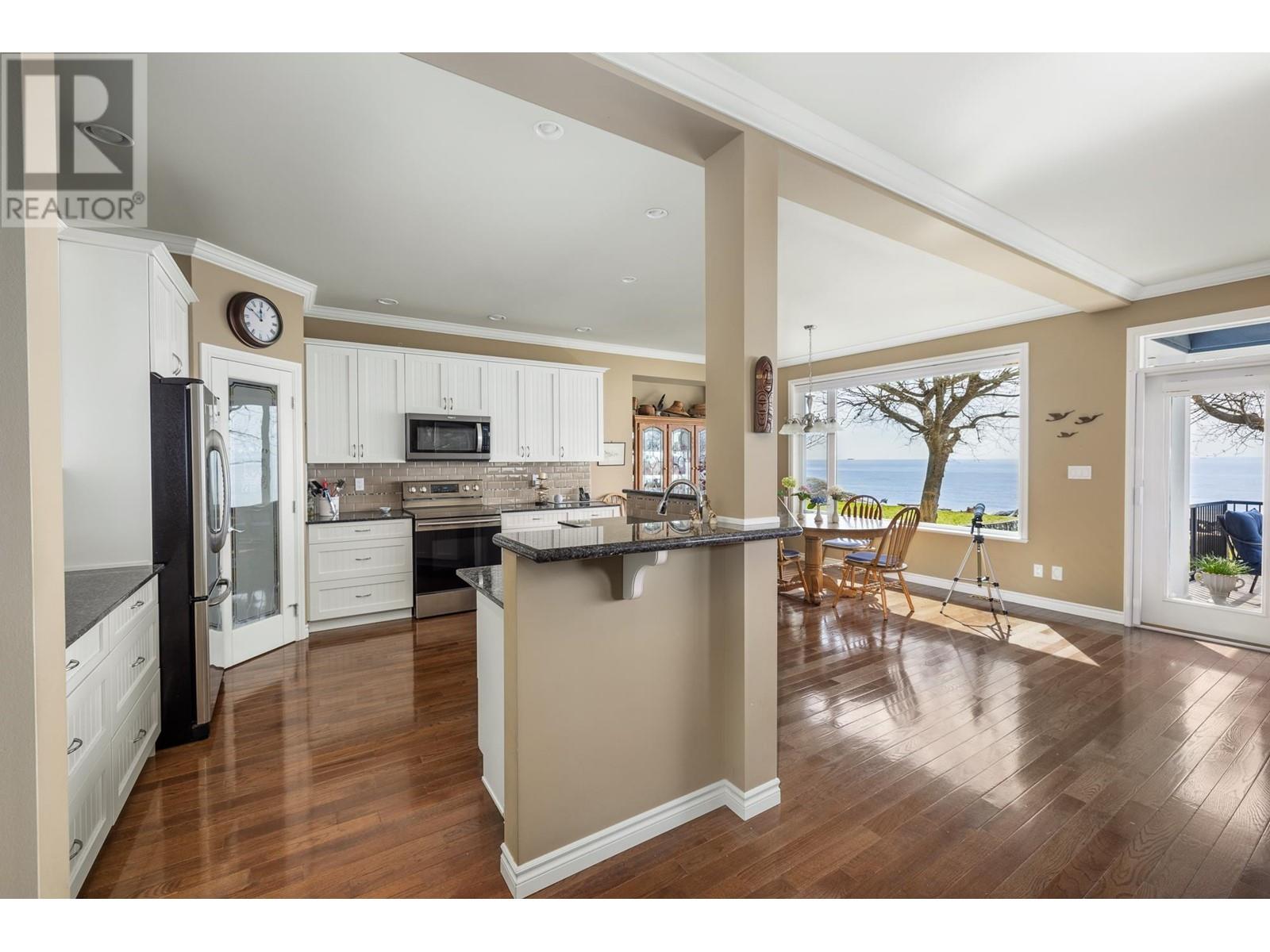 1537 Mccullough Road, Sechelt, British Columbia  V7Z 0A5 - Photo 15 - R2989906
