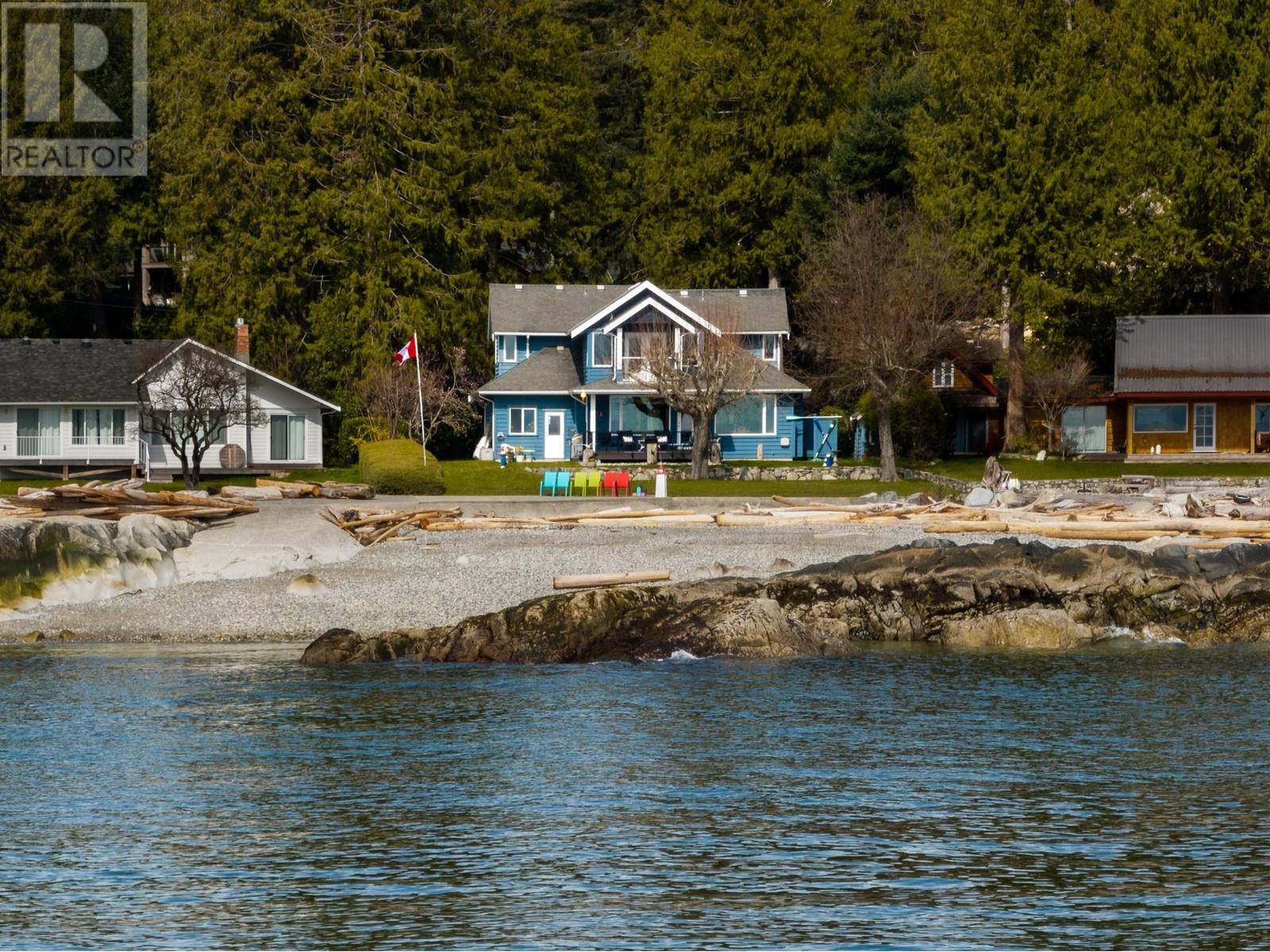 1537 Mccullough Road, Sechelt, British Columbia  V7Z 0A5 - Photo 2 - R2989906