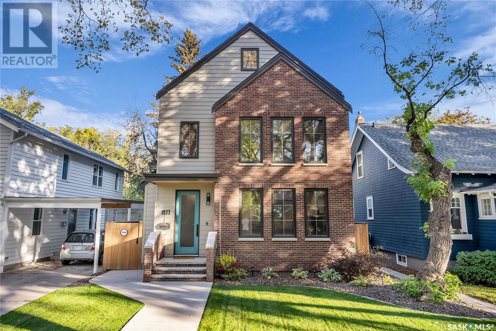 Property at 811 Colony STREET image 1