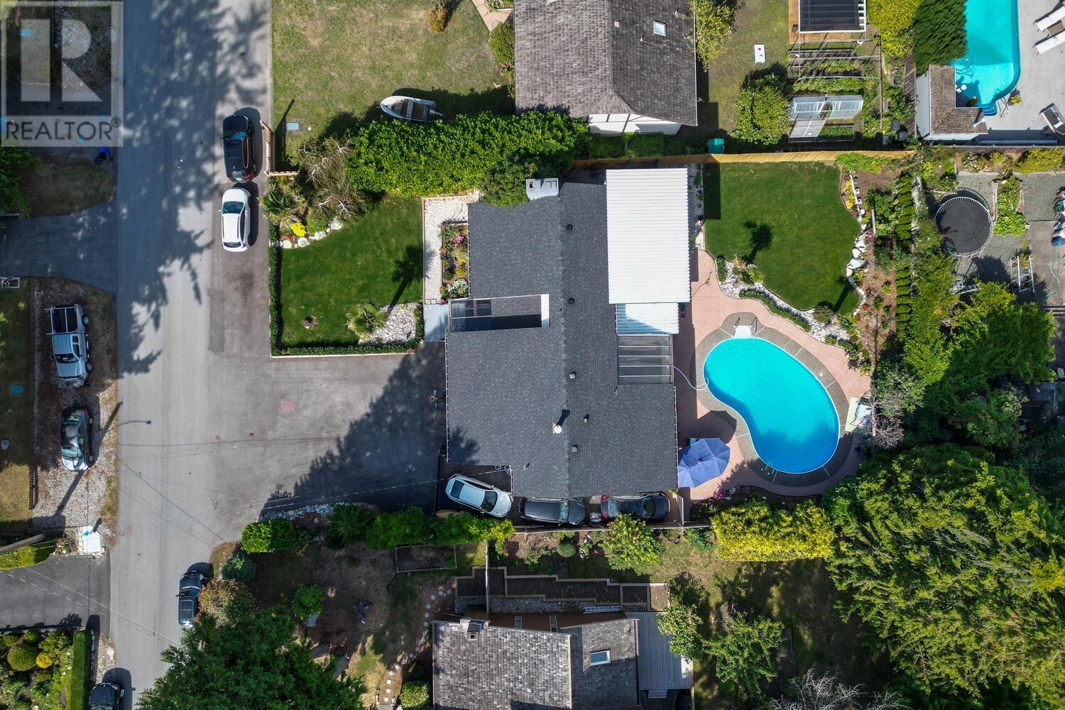 Property at 284 54A STREET image 2