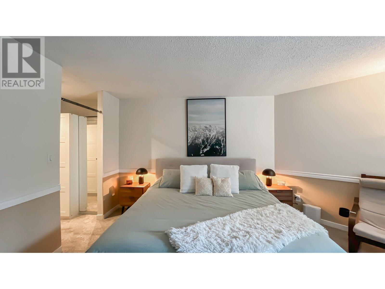 309 9584 Manchester Drive, Burnaby, British Columbia  V3N 4R1 - Photo 12 - R2989854