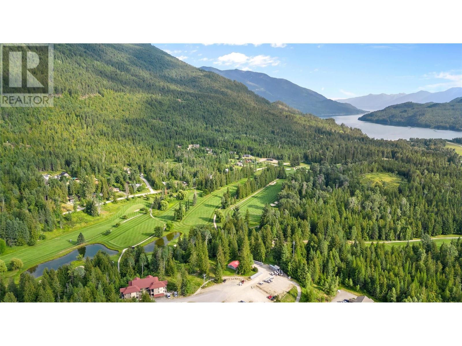 16310 WOOLGAR Road Unit# 1/4 Share of 220, Crawford Bay, British Columbia