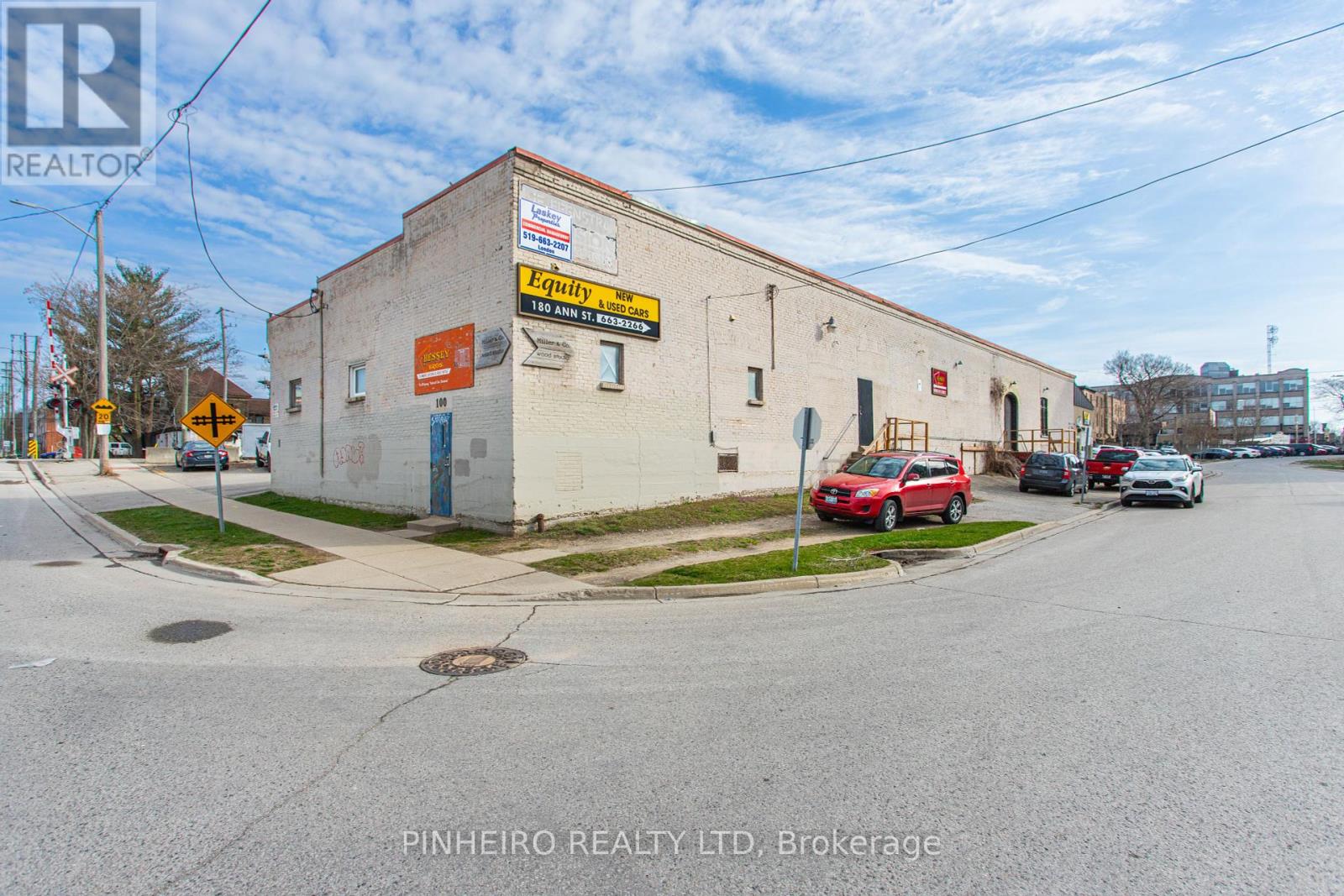 100 ST GEORGE STREET, London East, Ontario