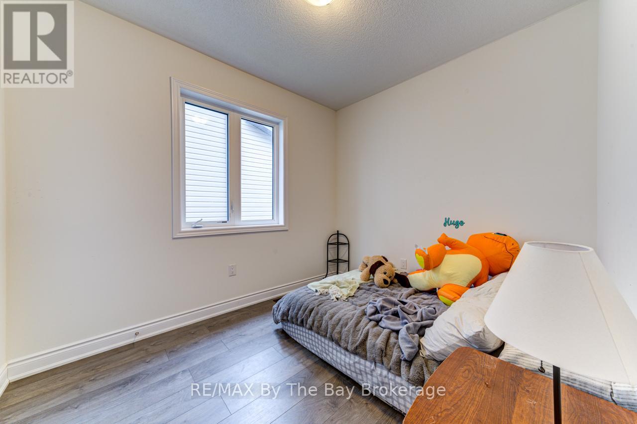 15 Union Boulevard, Wasaga Beach, Ontario  L9Z 0M6 - Photo 19 - S12081730