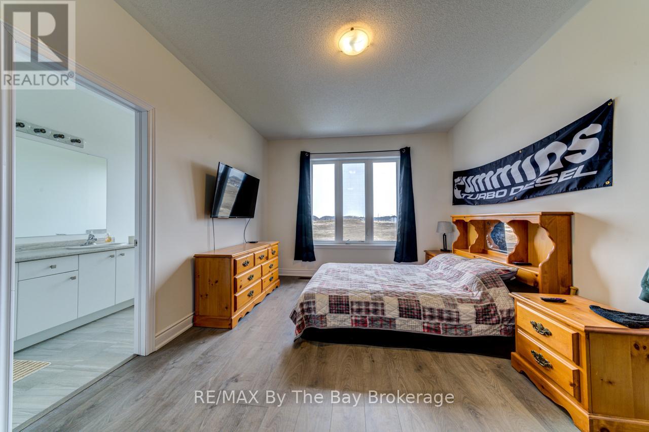 15 Union Boulevard, Wasaga Beach, Ontario  L9Z 0M6 - Photo 22 - S12081730