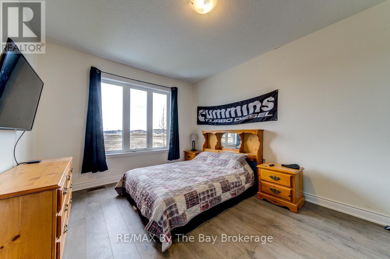 15 Union Boulevard, Wasaga Beach, Ontario  L9Z 0M6 - Photo 23 - S12081730