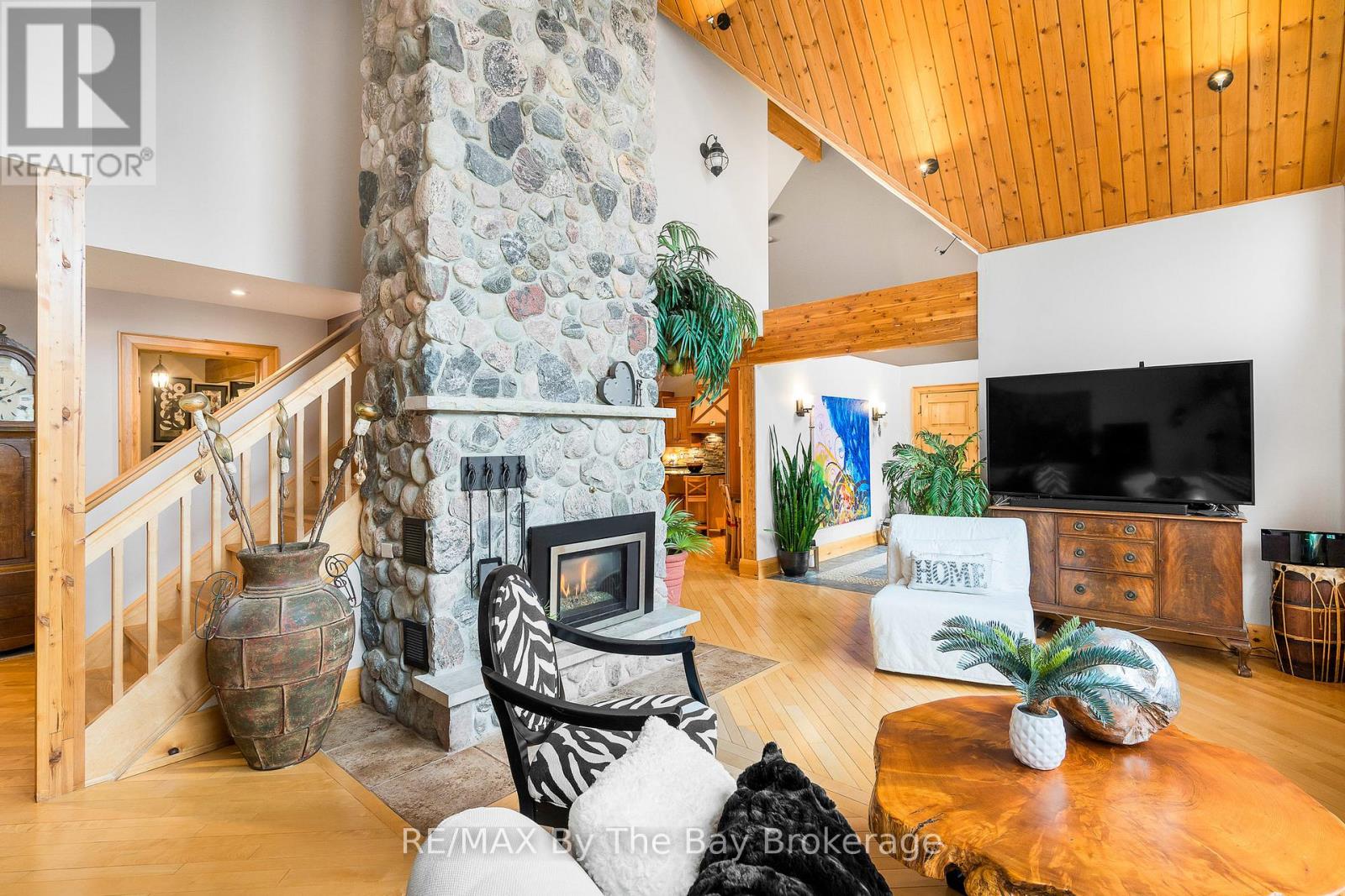 8 Jalna Court, Wasaga Beach, Ontario  L9Z 1B1 - Photo 16 - S12081830