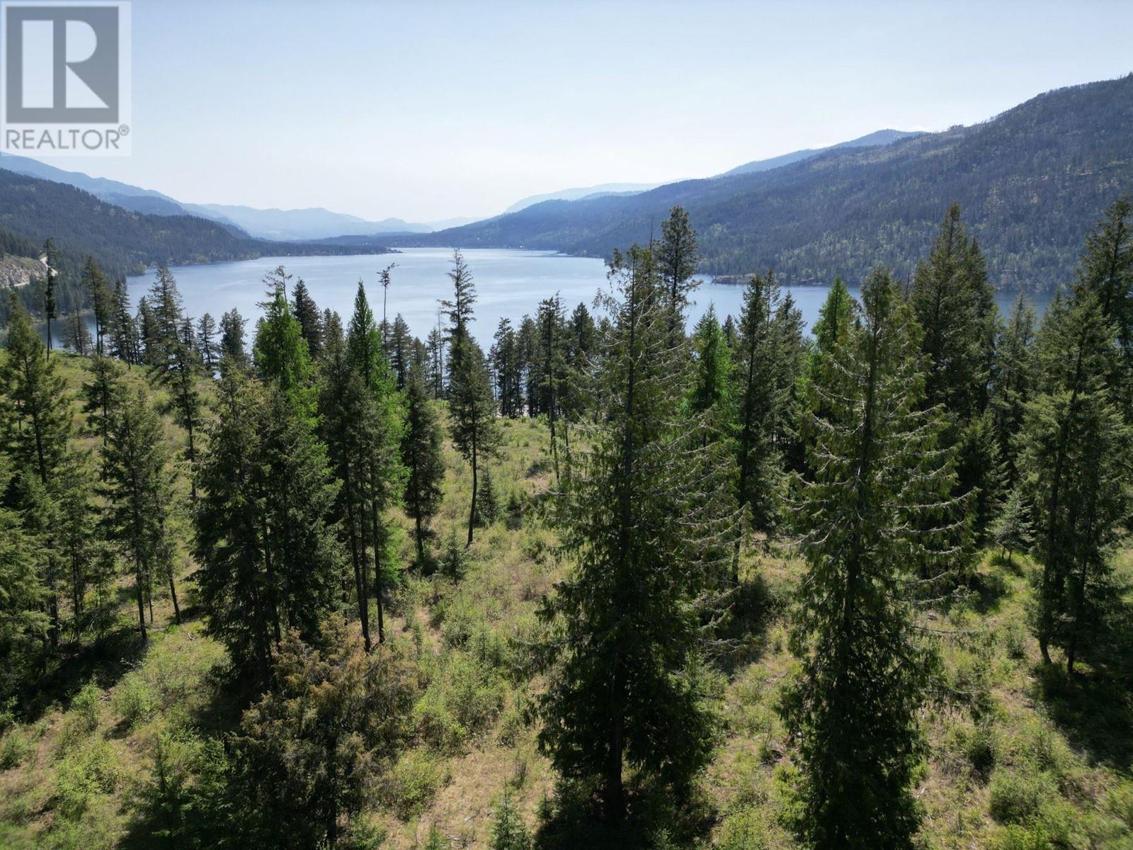Lot 7 KENSINGTON Place, christina lake, British Columbia