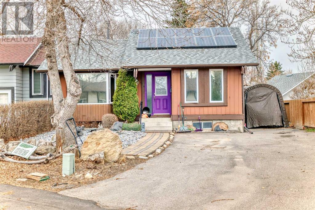 Property at 416 Whitehill Place NE image 1