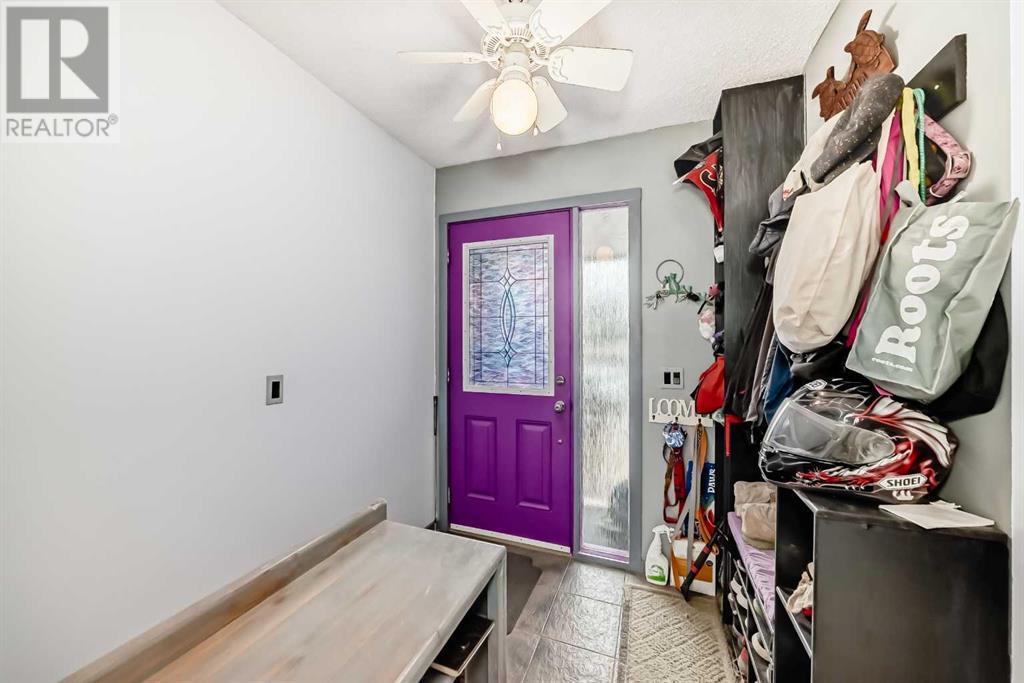 Property at 416 Whitehill Place NE image 2