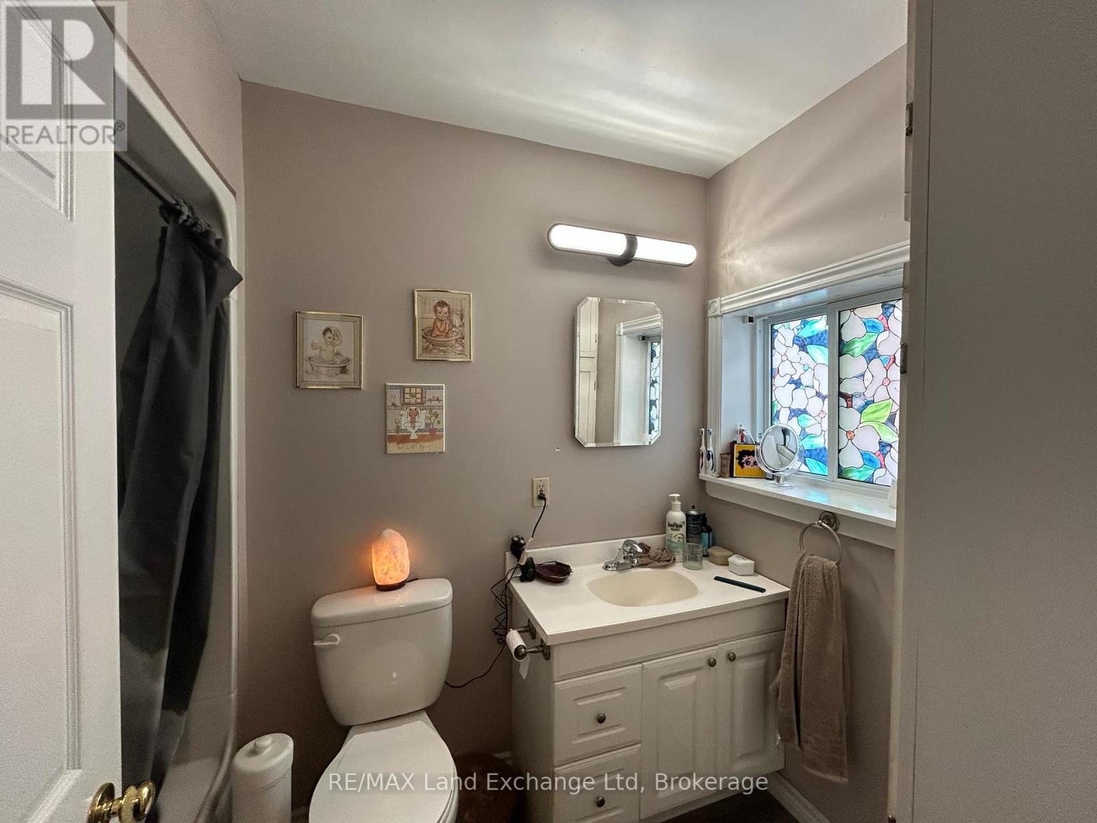 85 Queen Street, Morris Turnberry, Ontario  N0G 1G0 - Photo 13 - X12081769