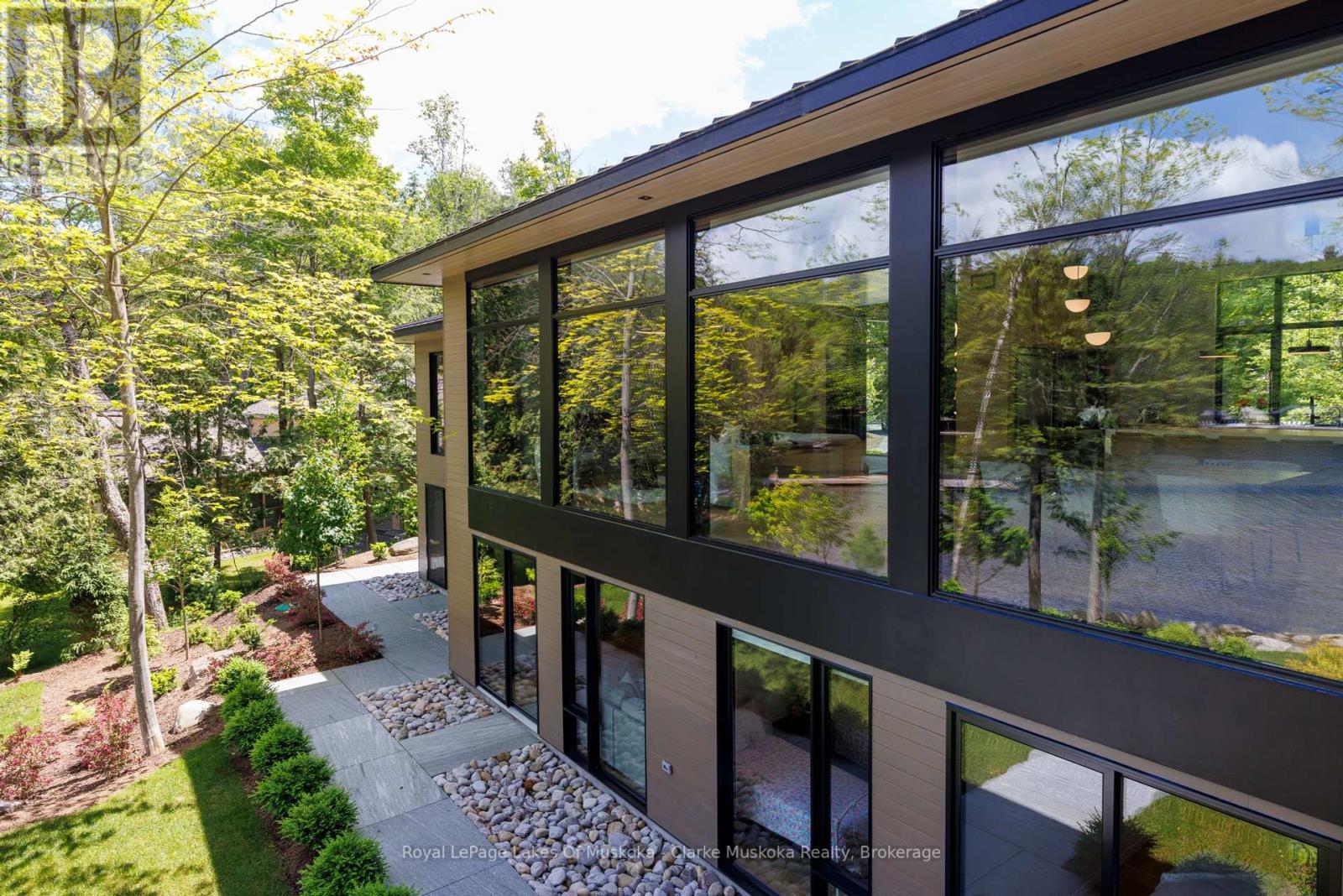 3 - 3864 Muskoka Rd 118w, Muskoka Lakes, Ontario  P0B 1J0 - Photo 37 - X12081803
