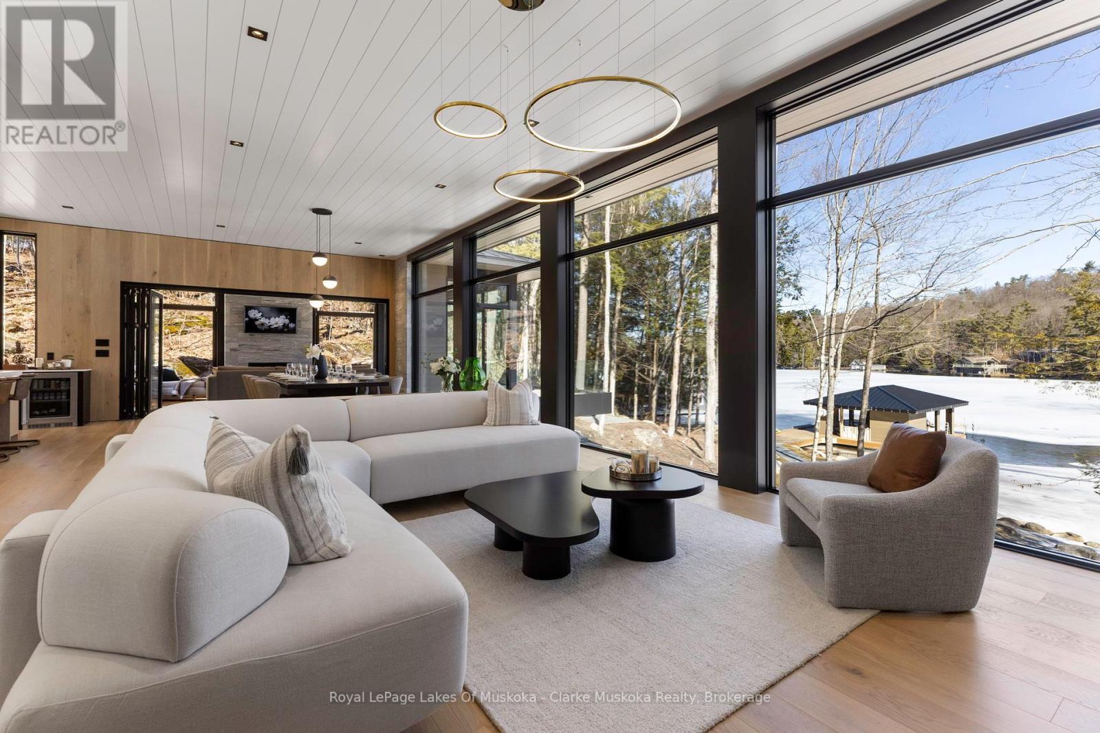3 - 3864 Muskoka Rd 118w, Muskoka Lakes, Ontario  P0B 1J0 - Photo 9 - X12081803