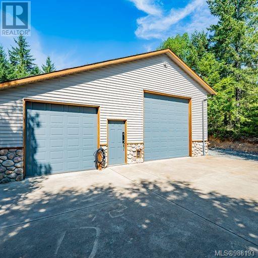 Property at 1680 Peligren Pl image 3