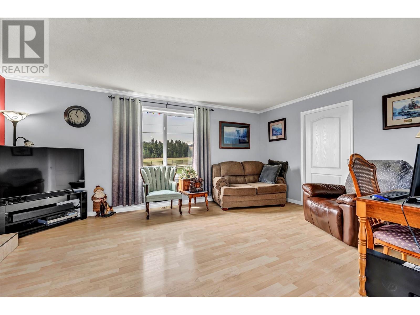 230 Coalmont Rd, Princeton, British Columbia  V0X 1W0 - Photo 11 - 10343426
