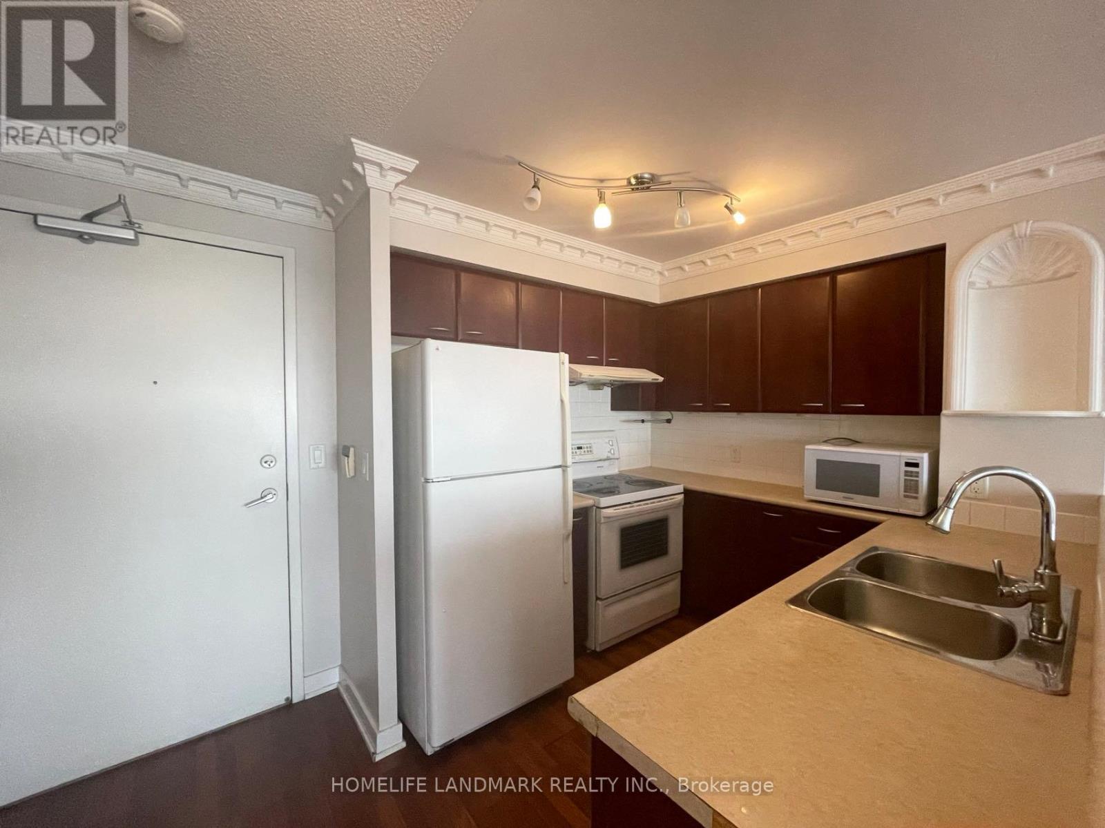 2609 - 38 Lee Centre Drive, Toronto, Ontario  M1H 3J7 - Photo 5 - E12081748