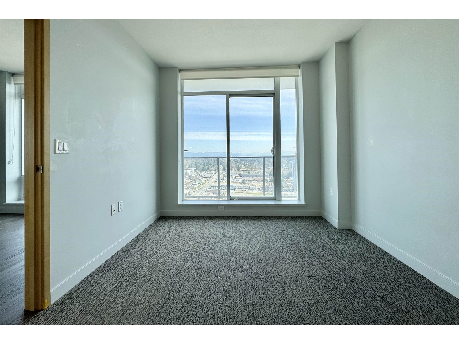 3201 13495 Central Avenue, Surrey, British Columbia  V3T 0K2 - Photo 12 - R2989962