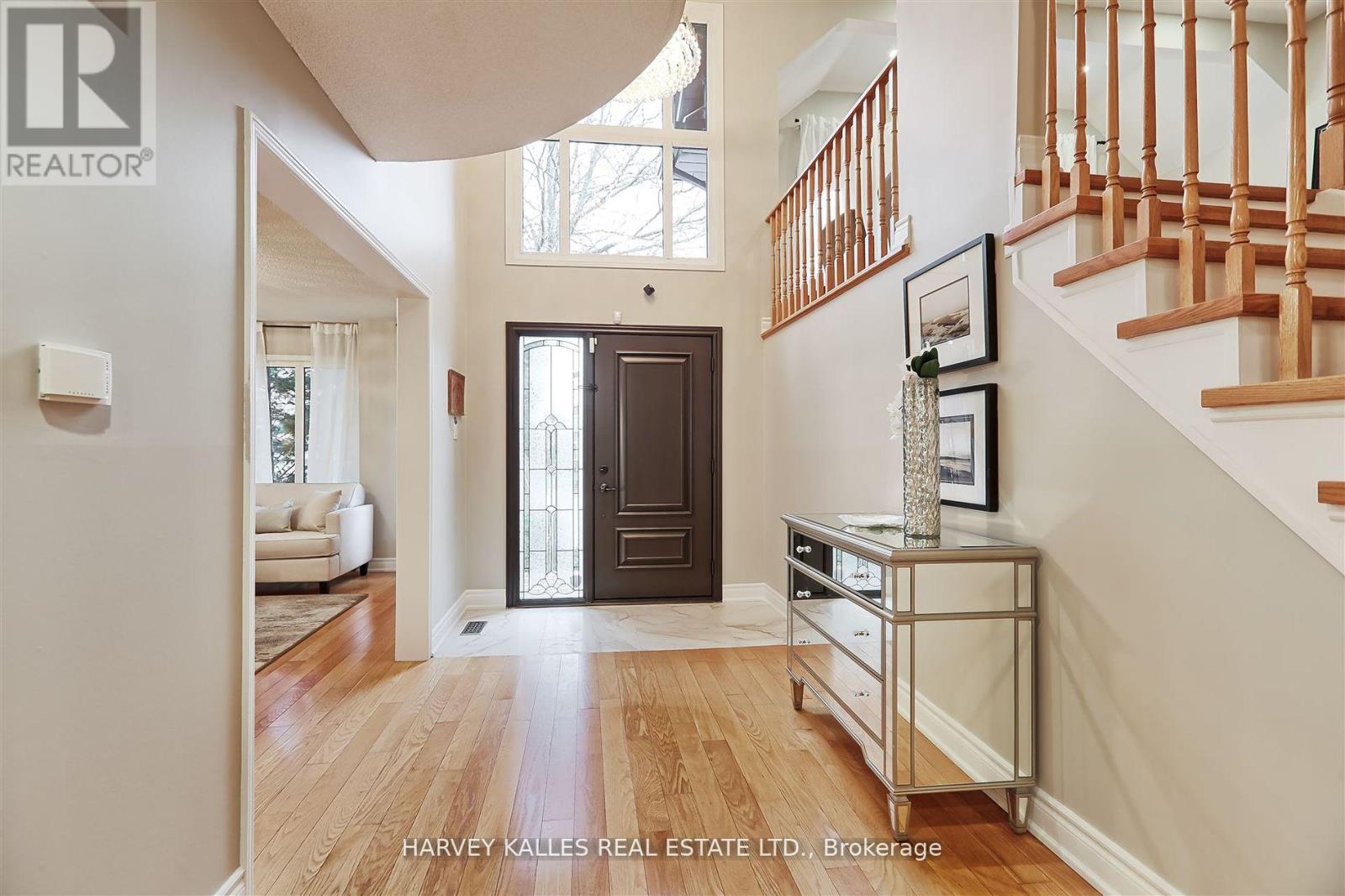 Property at 26 BRANTWOOD COURT image 5