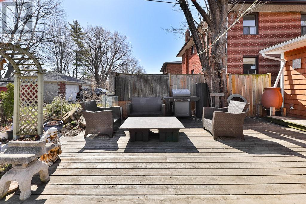 39 Twenty Fourth Street, Toronto, Ontario  M8V 3N3 - Photo 38 - W12081711