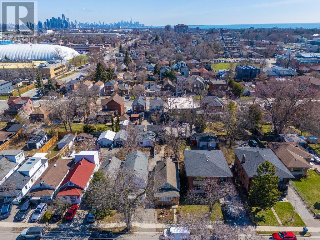 39 Twenty Fourth Street, Toronto, Ontario  M8V 3N3 - Photo 43 - W12081711