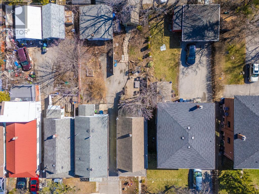39 Twenty Fourth Street, Toronto, Ontario  M8V 3N3 - Photo 48 - W12081711