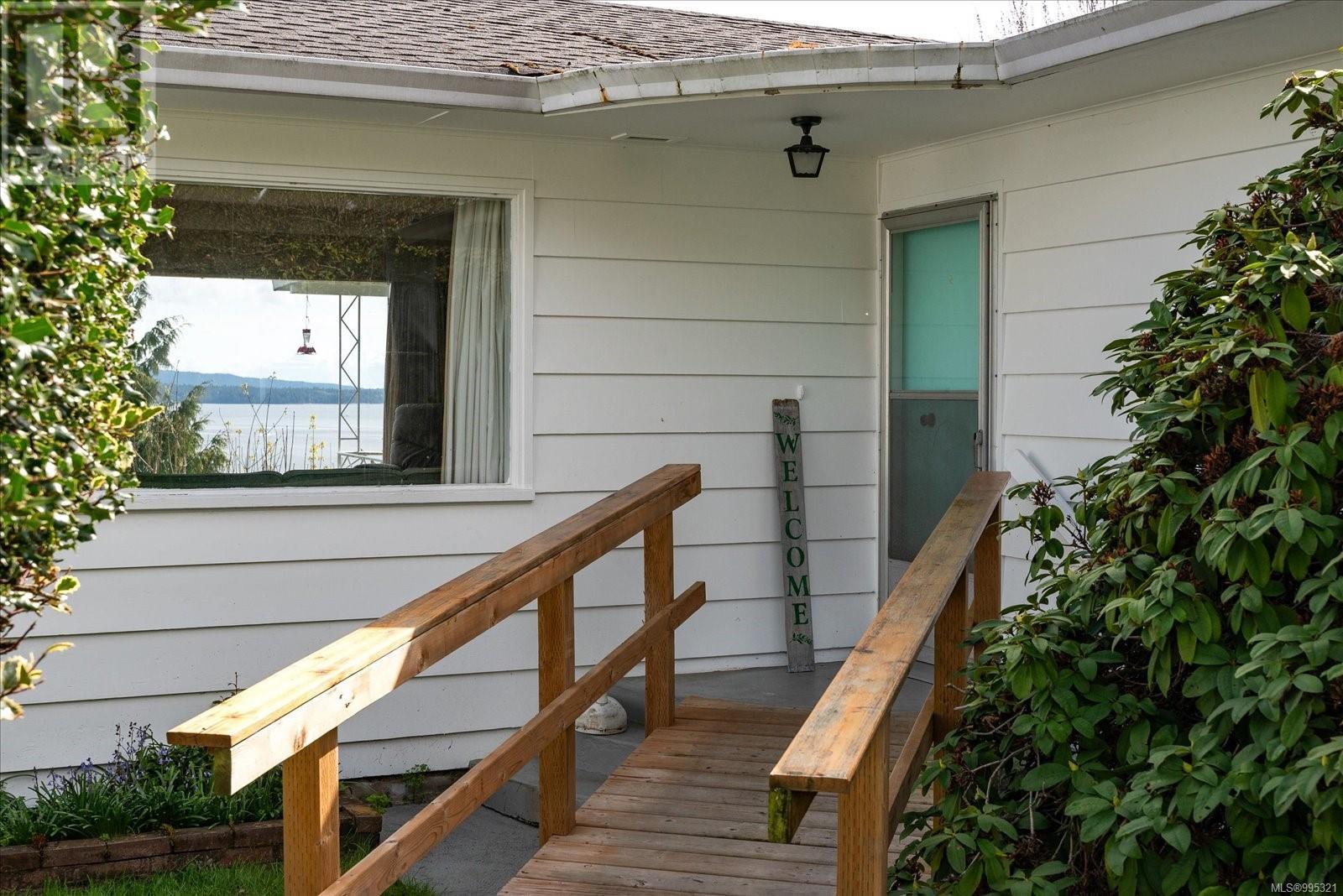 Property at 9979 Beach Dr image 5