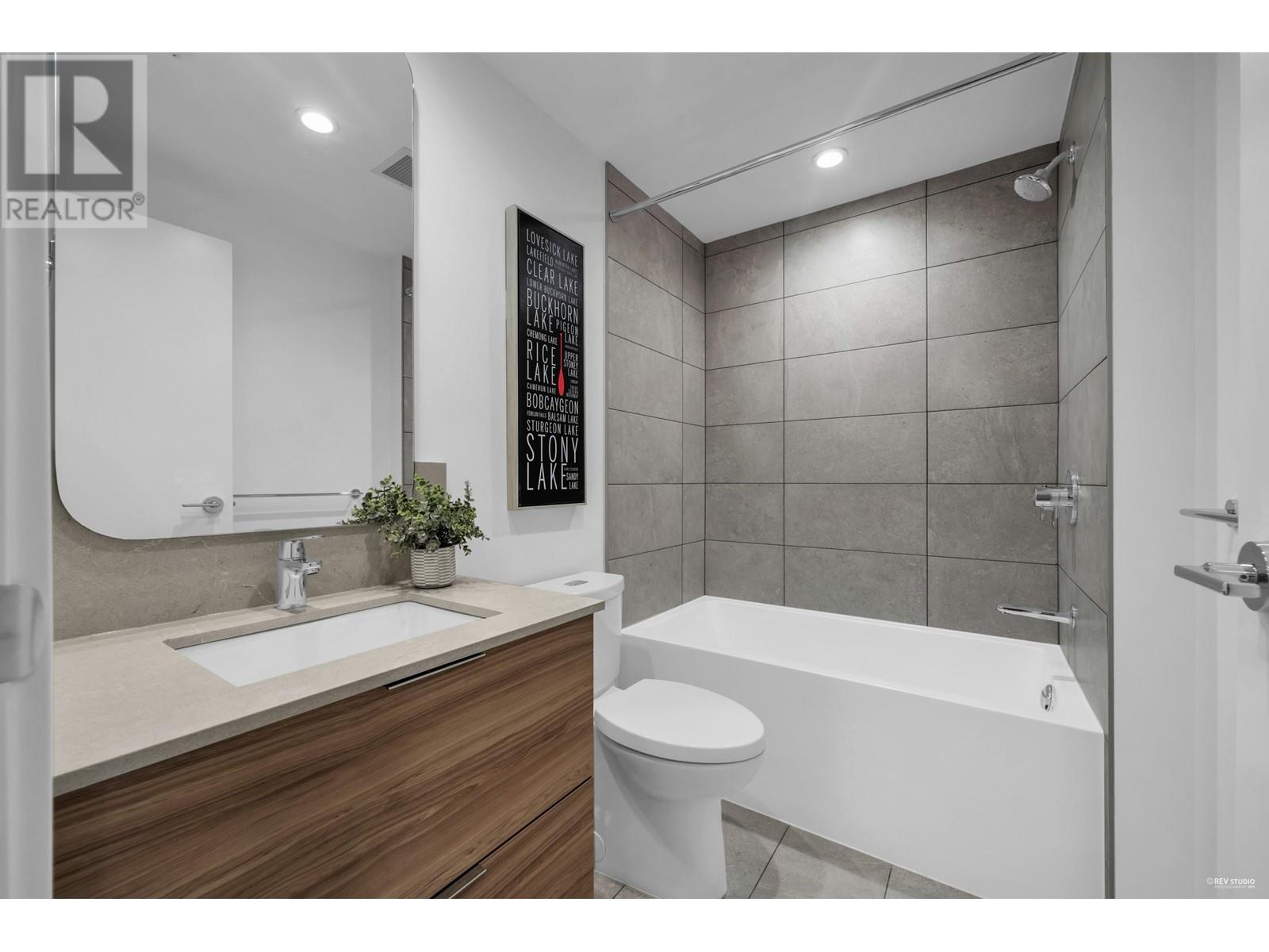 Listing Picture 17 of 40 : 904 2325 EMERY COURT, Vancouver / 溫哥華 - 魯藝地產 Yvonne Lu Group - MLS Medallion Club Member