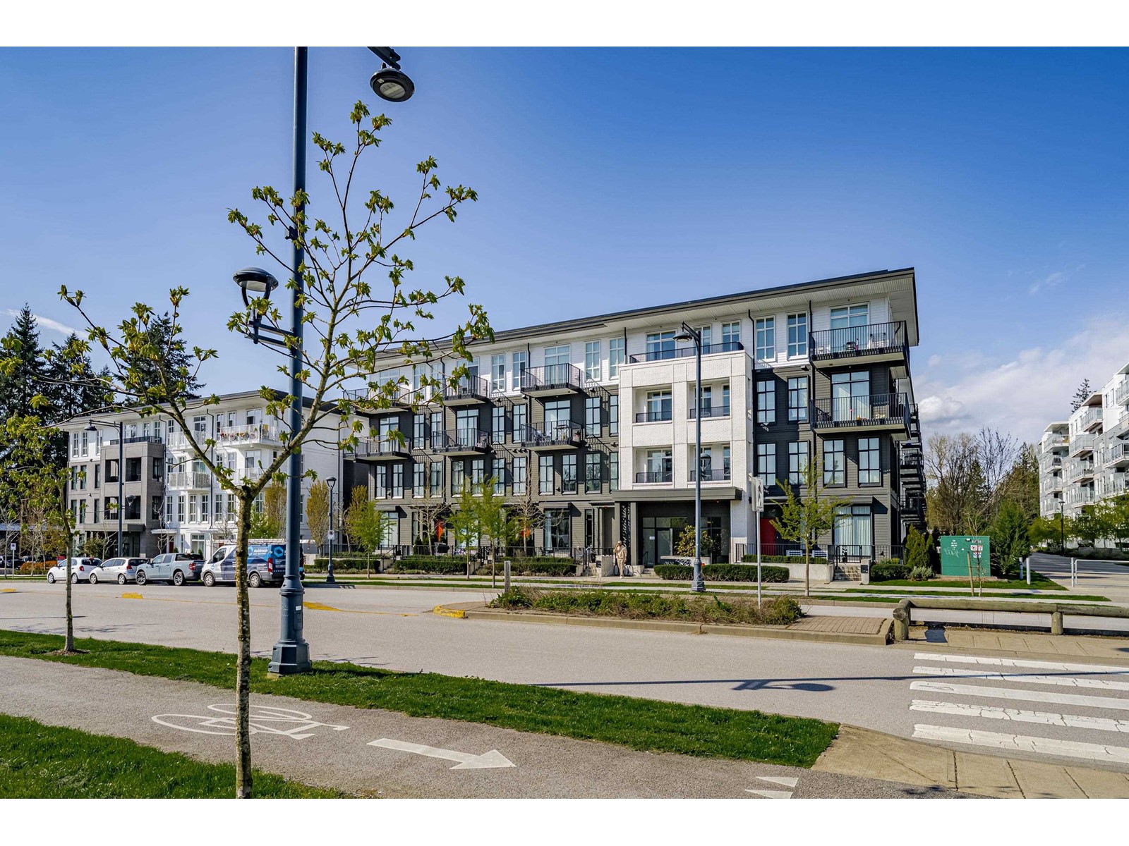 318 13933 105 BOULEVARD, surrey, British Columbia