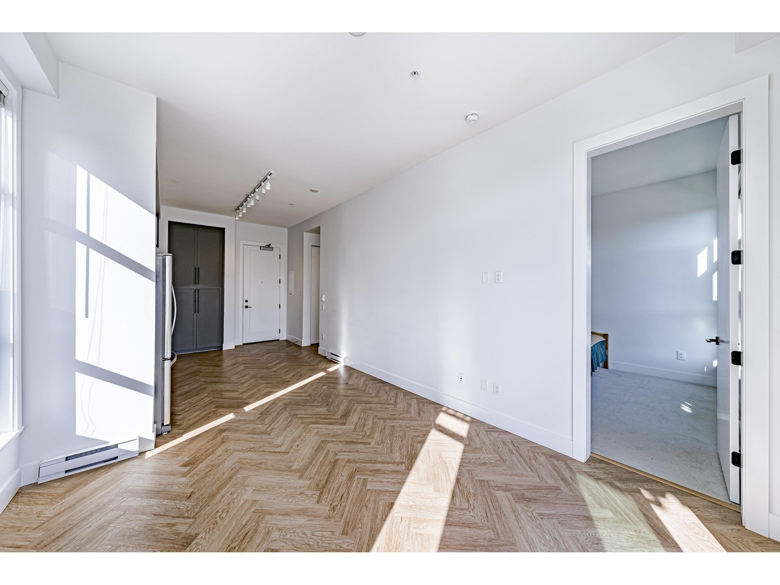 318 13933 105 Boulevard, Surrey, British Columbia  V3T 0R6 - Photo 13 - R2988452