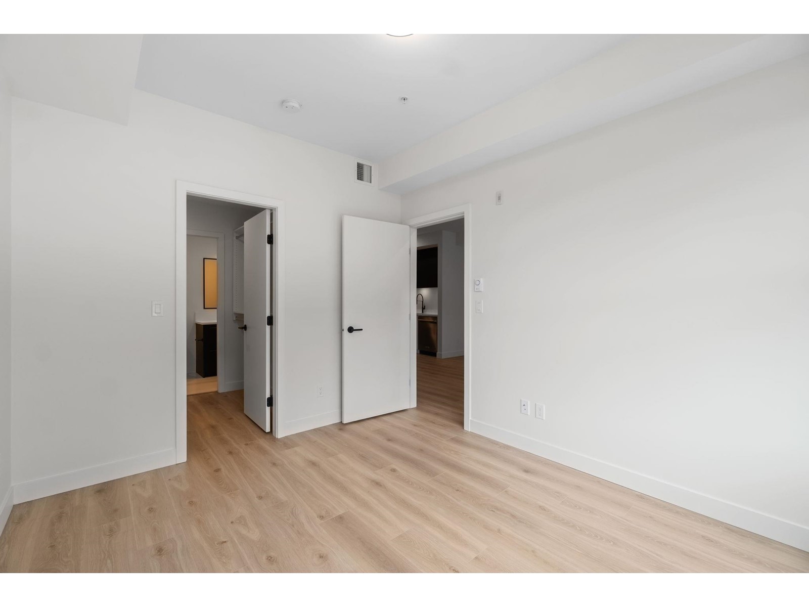 328 2635 King George Boulevard, Surrey, British Columbia  V4P 0H7 - Photo 10 - R2990006