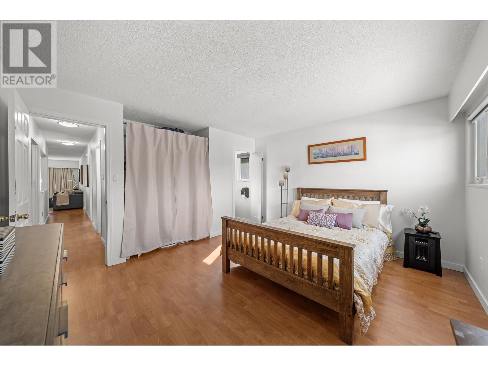 5681 Camino Court, Burnaby, British Columbia  V5G 3Y1 - Photo 17 - R2989830