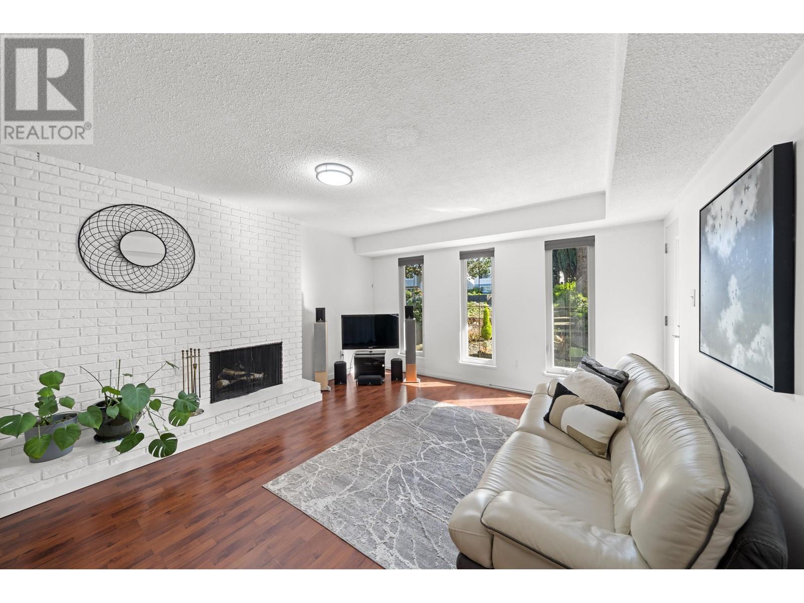 5681 Camino Court, Burnaby, British Columbia  V5G 3Y1 - Photo 25 - R2989830