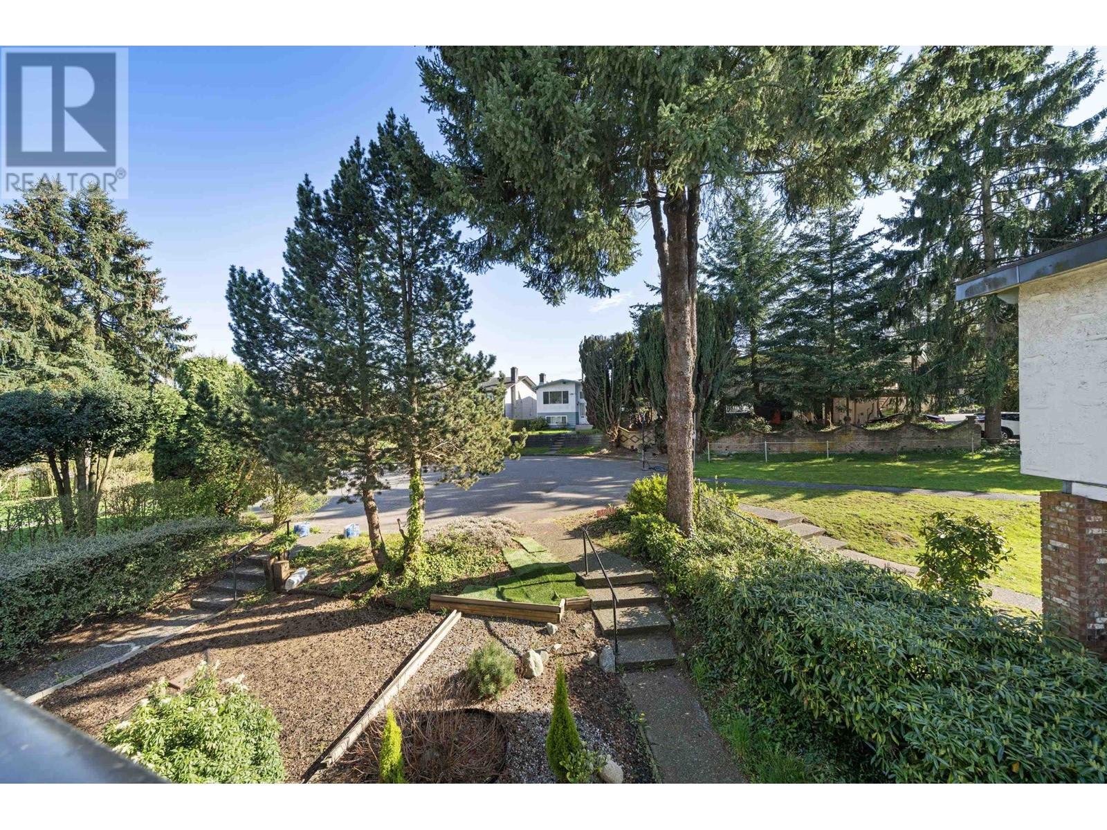 5681 Camino Court, Burnaby, British Columbia  V5G 3Y1 - Photo 35 - R2989830