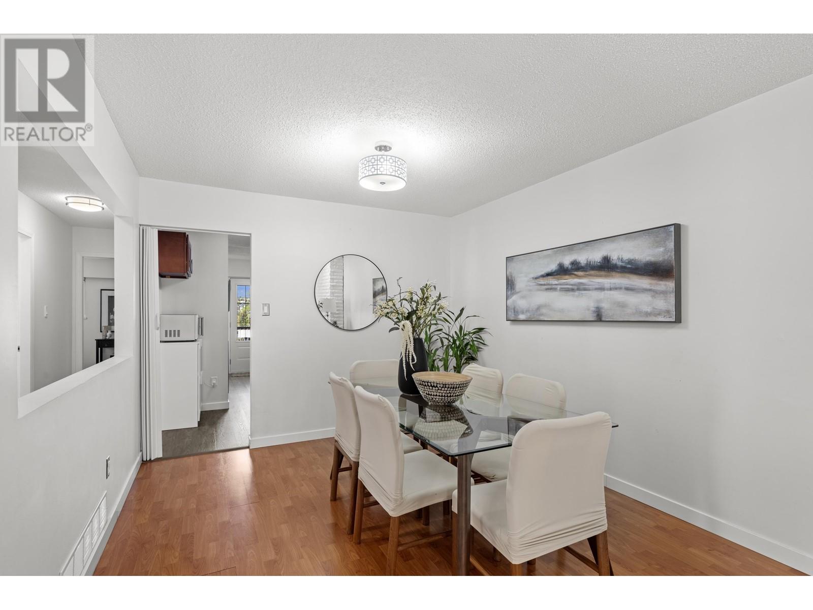 5681 Camino Court, Burnaby, British Columbia  V5G 3Y1 - Photo 6 - R2989830