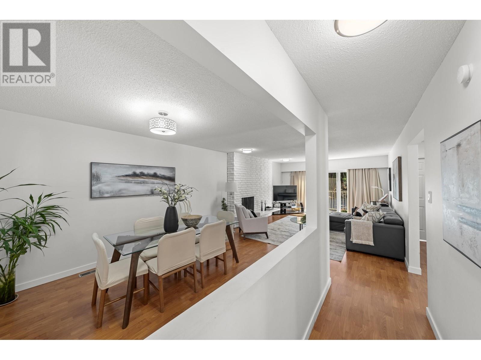 5681 Camino Court, Burnaby, British Columbia  V5G 3Y1 - Photo 7 - R2989830