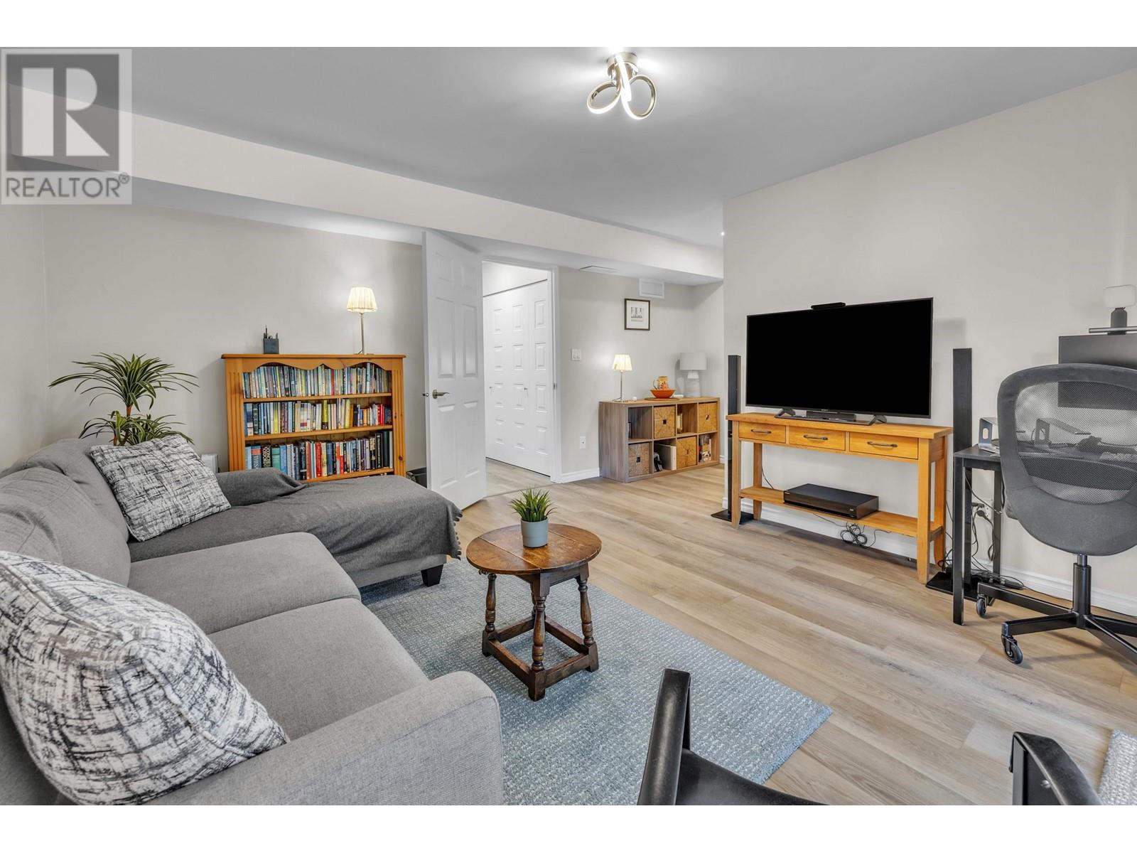 3325 Flagstaff Place, Vancouver, British Columbia  V5S 4K9 - Photo 26 - R2989923