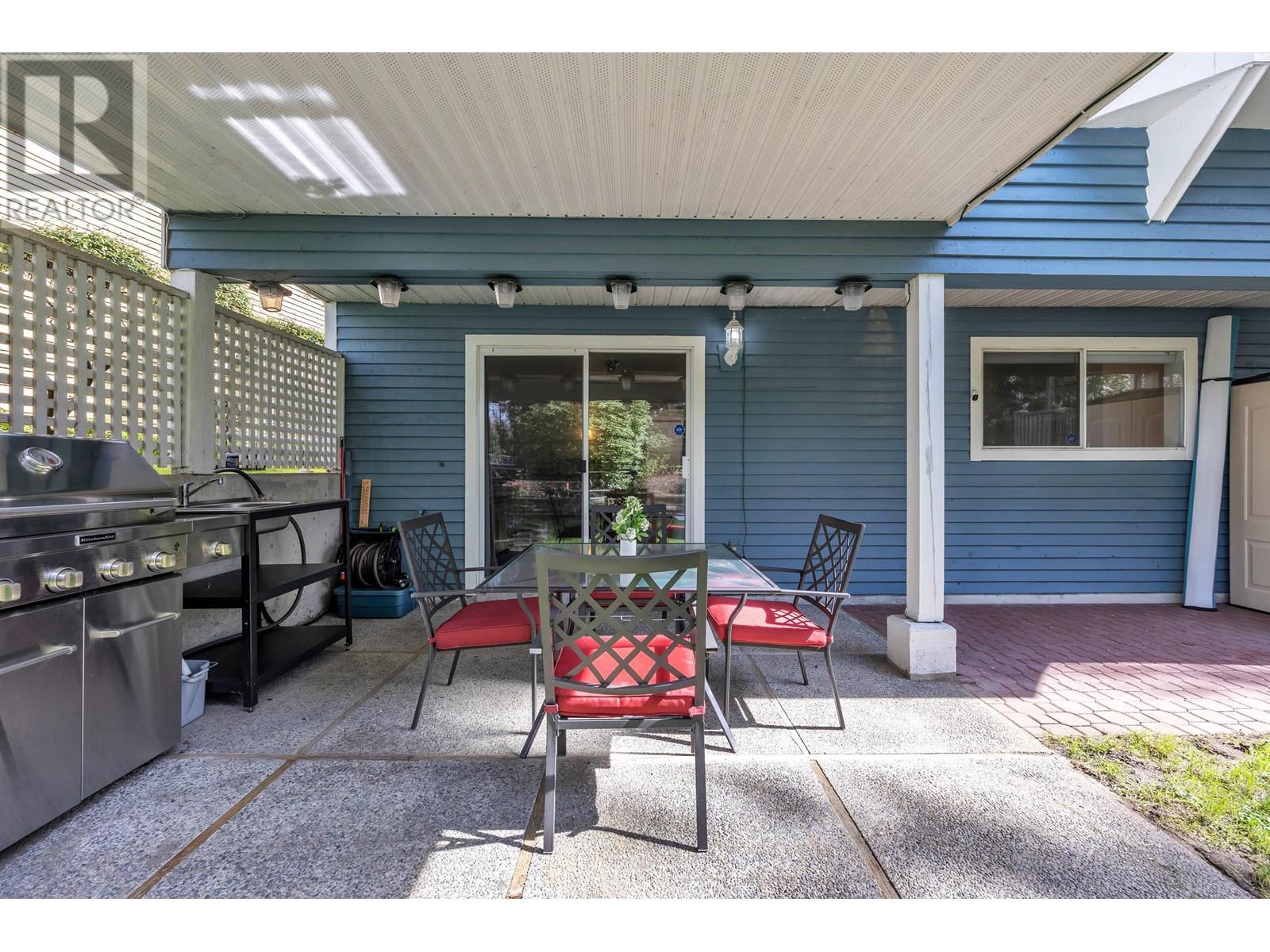 3325 Flagstaff Place, Vancouver, British Columbia  V5S 4K9 - Photo 32 - R2989923